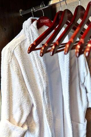 Отель Алтай Краснодар Двухместный номер с 1 кроватью и собственной ванной комнатой-4