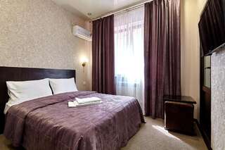 Отель Алтай Краснодар Двухместный номер с 1 кроватью и собственной ванной комнатой-6